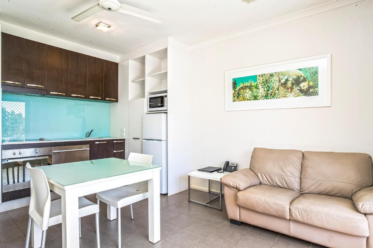 Onslow Beach Resort מראה חיצוני תמונה