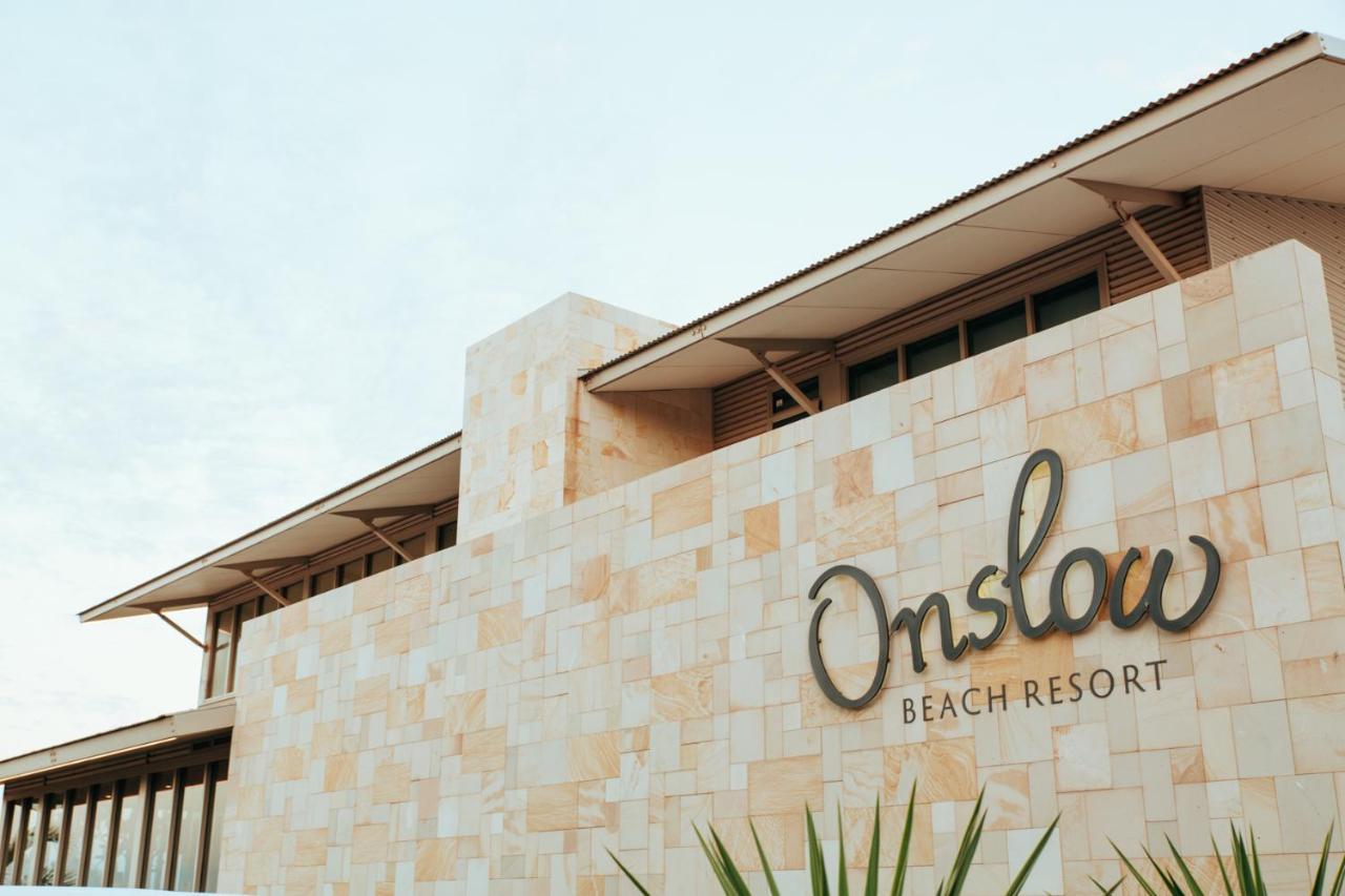 Onslow Beach Resort מראה חיצוני תמונה
