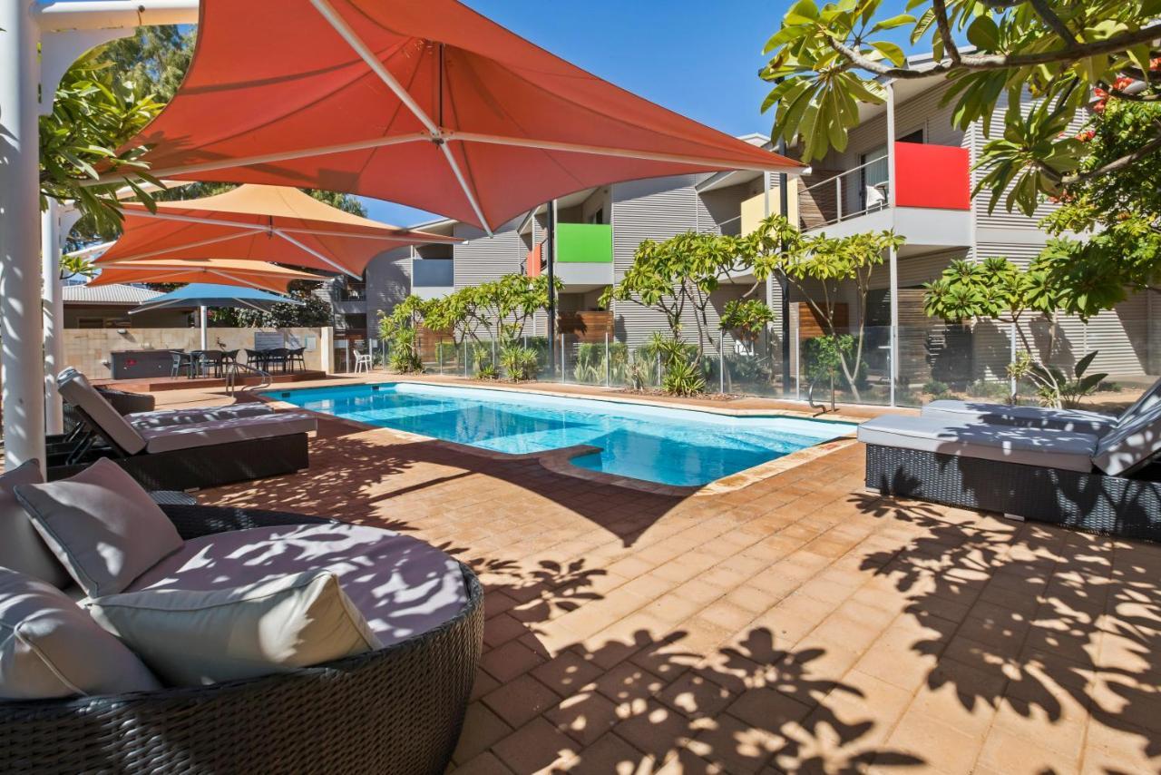 Onslow Beach Resort מראה חיצוני תמונה