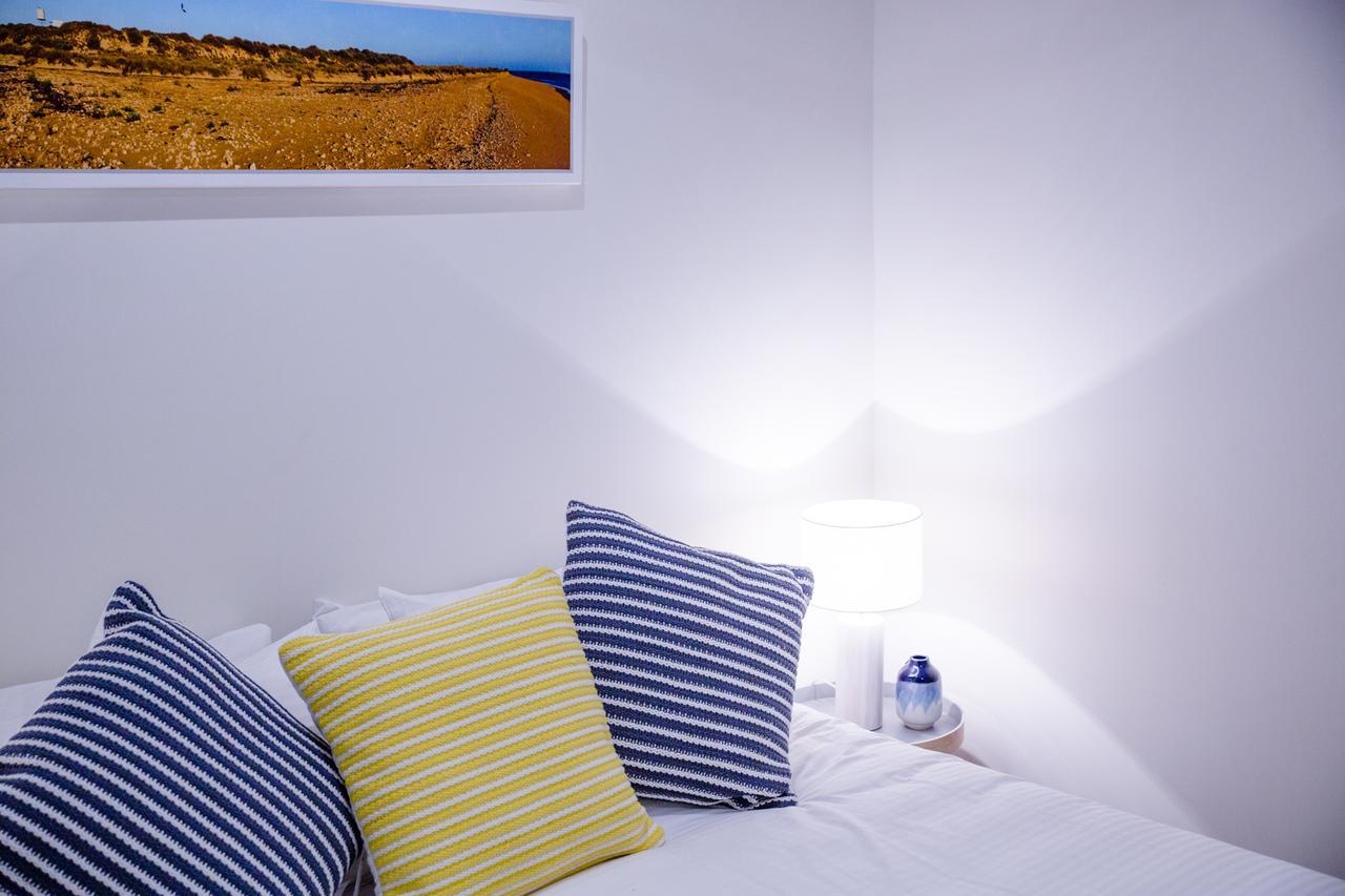 Onslow Beach Resort מראה חיצוני תמונה
