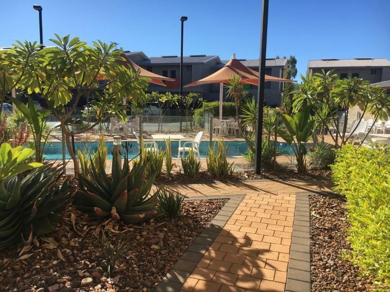 Onslow Beach Resort מראה חיצוני תמונה