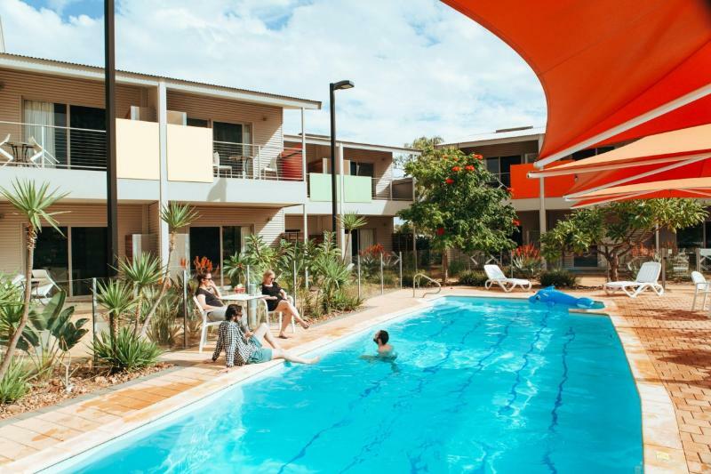 Onslow Beach Resort מראה חיצוני תמונה